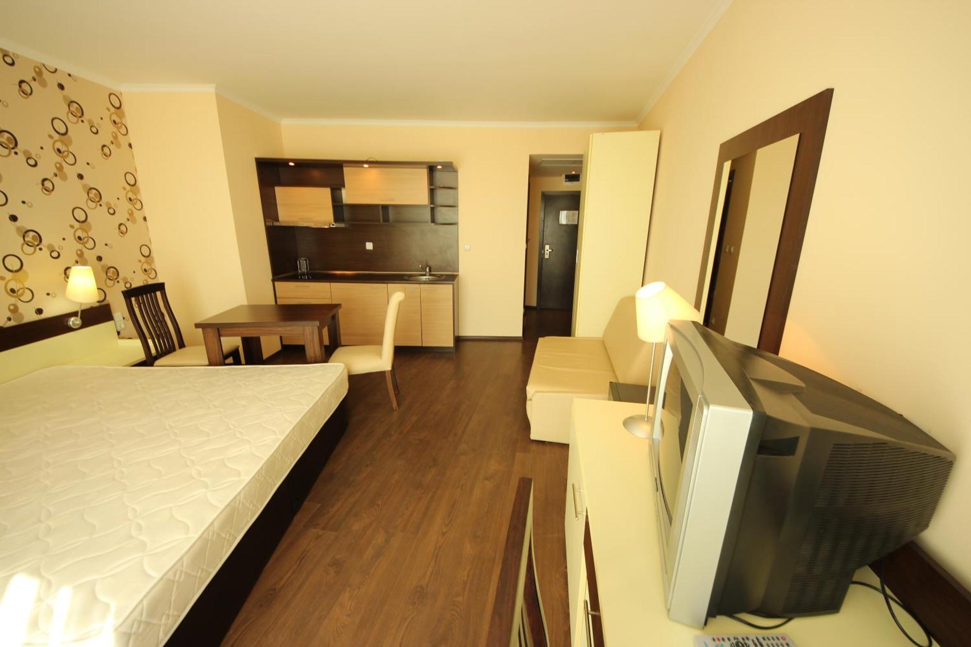 Menada Apartments in Grand Hotel Sveti Vlas Kamer foto