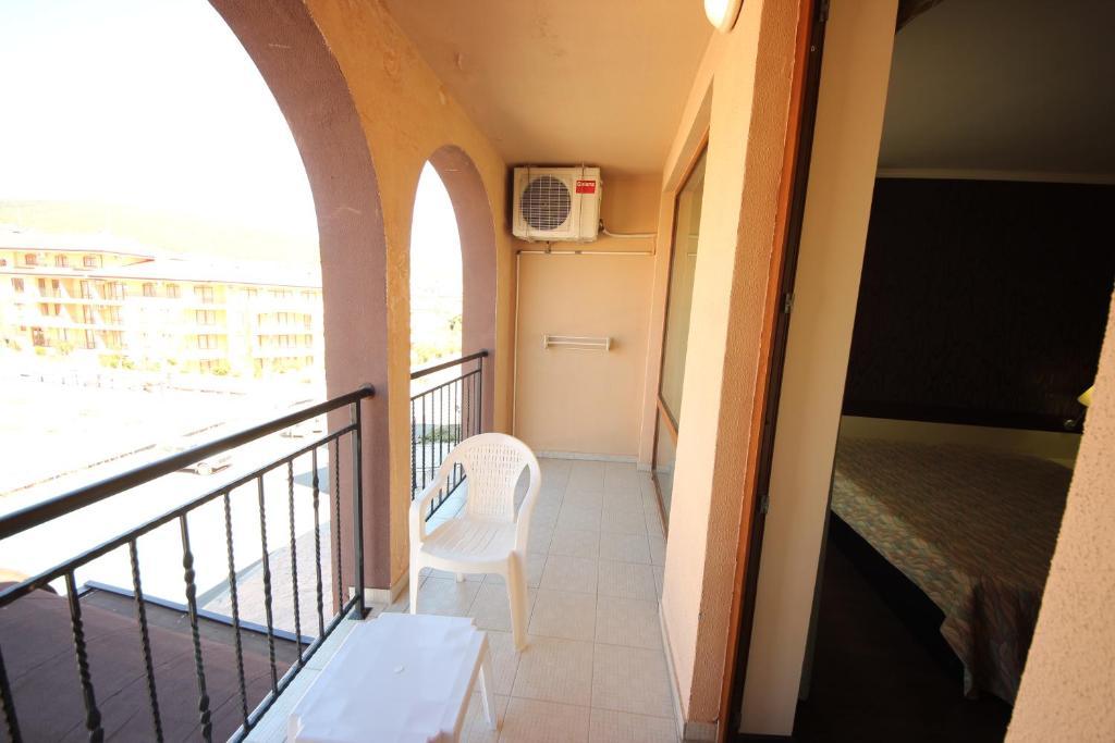 Menada Apartments in Grand Hotel Sveti Vlas Kamer foto