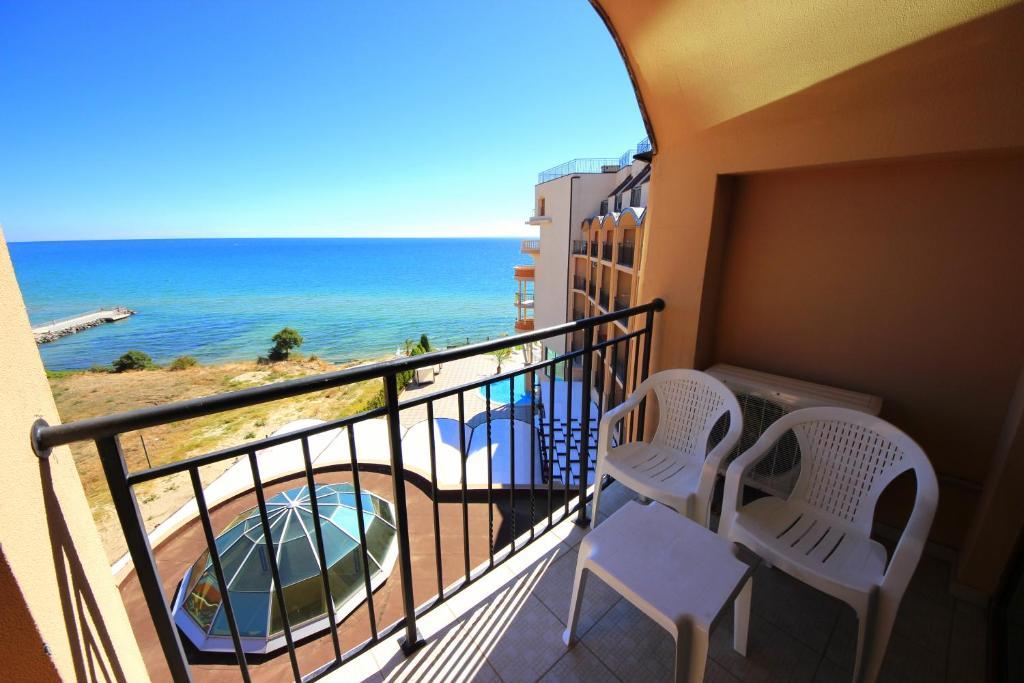 Menada Apartments in Grand Hotel Sveti Vlas Kamer foto